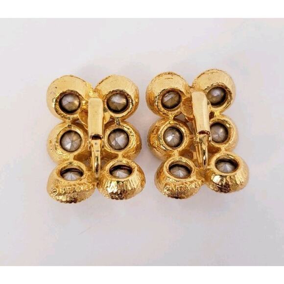 Vintage Signed Stanley Rhinestone AB Gold Tone Curved Clip On Earrings 1" - Picture 4 of 6